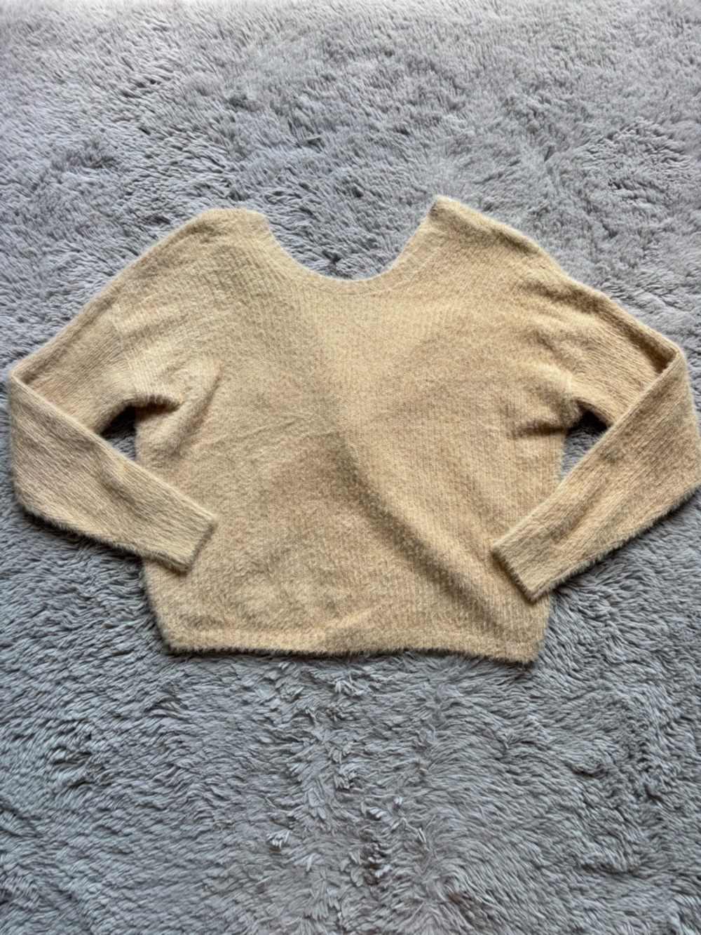 NWOT Hollister Women's super soft Reversible Twist Tie Sweater size L